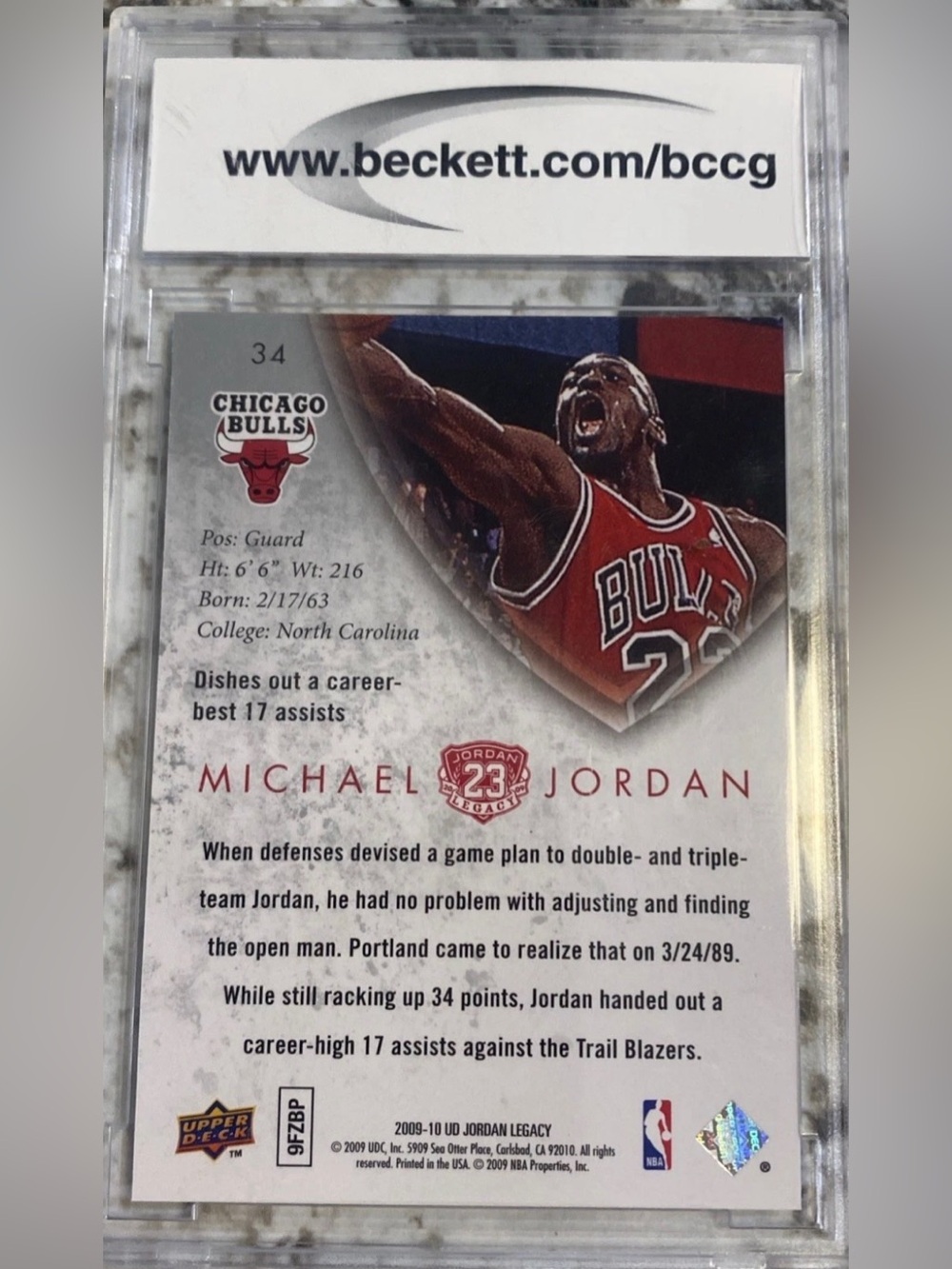 AIR Jordan Bulls Gold Legacy Jordan Stamp-Beckett Graded Gem Mint 10 ⭐️⭐️⭐️⭐️ - Picture 2 of 3